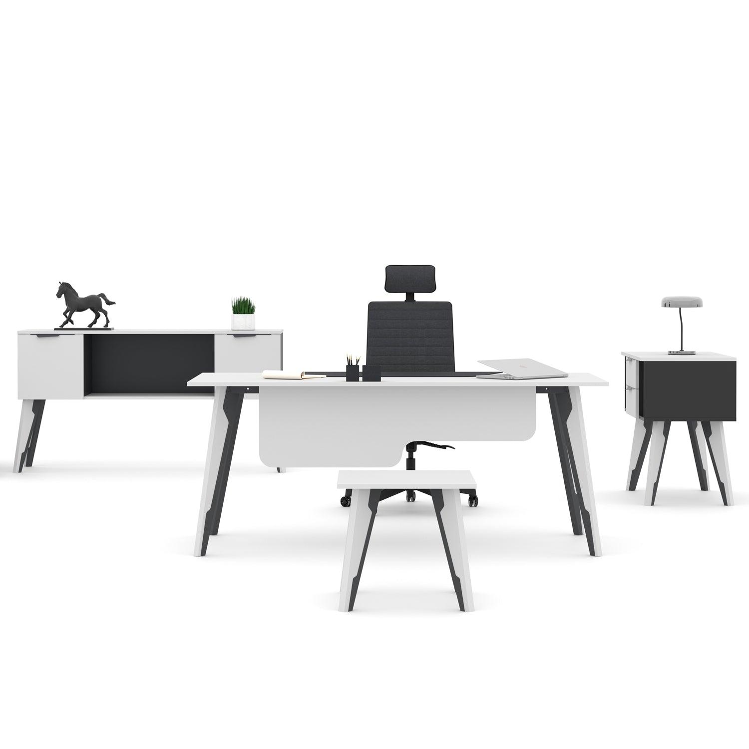 Solo Executive Desk Set.